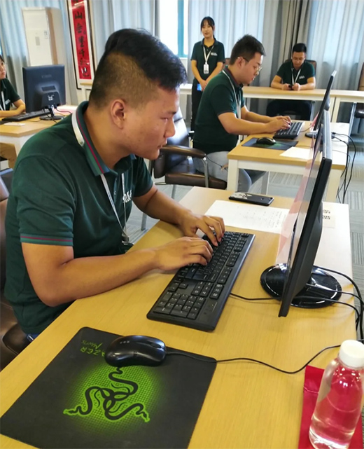 巧學善思煉精藝 沉著冷靜創佳績 金威管業技能大比武