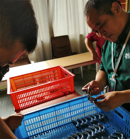 巧學善思煉精藝 沉著冷靜創佳績 金威管業技能大比武